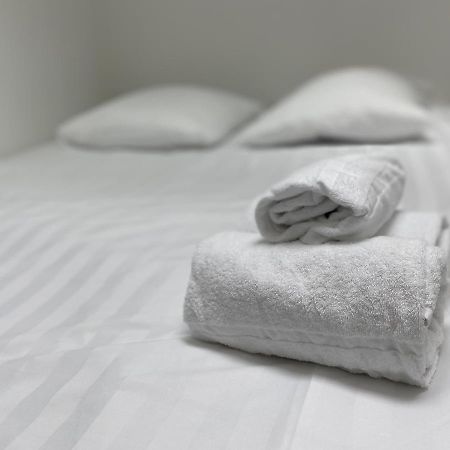 Les Cosy De Nancy - Mister Charles Sous Les Toits, Place Du Marche 4* Bagian luar foto