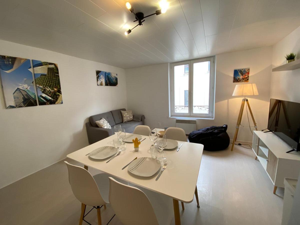 Les Cosy De Nancy - Mister Charles Sous Les Toits, Place Du Marche 4* Bagian luar foto